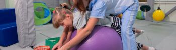 Rehabilitación infantil: abordaje en parálisis cerebral desde la fisioterapia