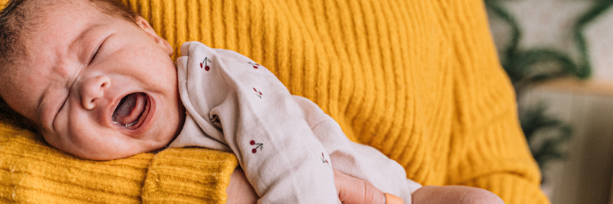 Cólicos en bebés: ¿Por qué ocurren y cómo aliviarlos de forma natural?