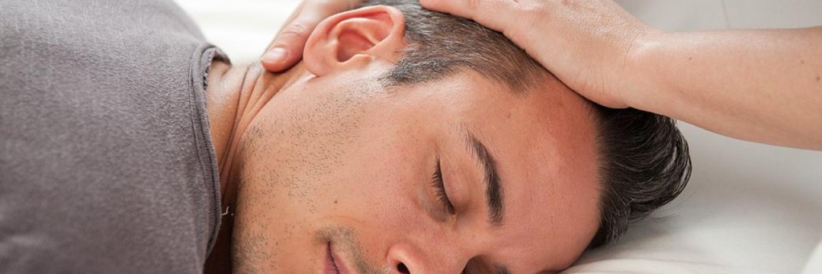 Beneficios de la fisioterapia craneo-sacral en el tratamiento del insomnio y el estrés